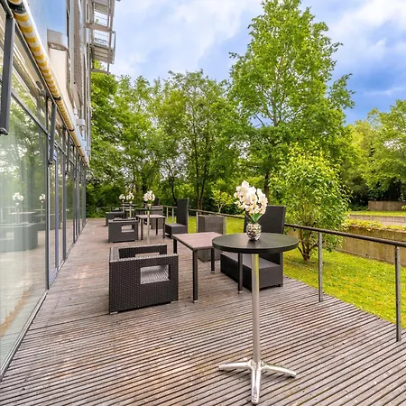 Plaza Stuttgart-ditzingen Otel 4*
