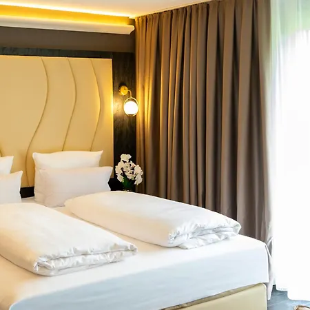 Otel Plaza Stuttgart-ditzingen 4*