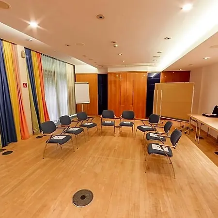 Plaza Stuttgart-ditzingen فندق دتسِنغِن