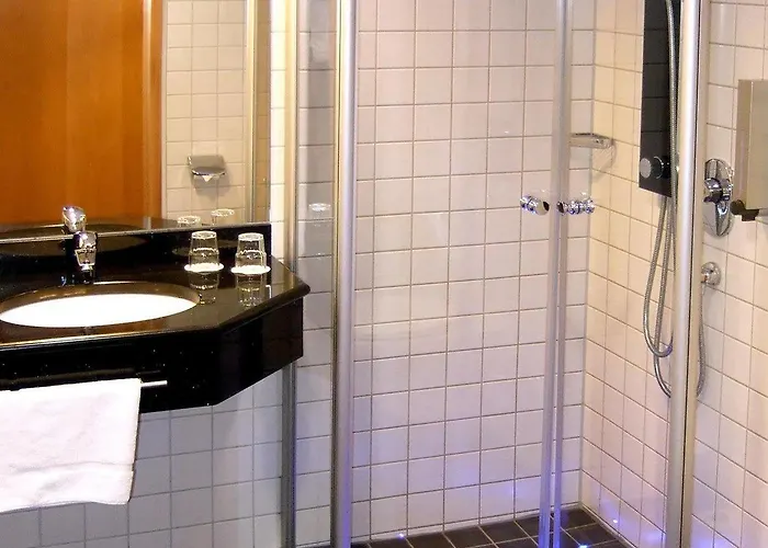 Plaza Stuttgart-ditzingen 4* 迪琴根