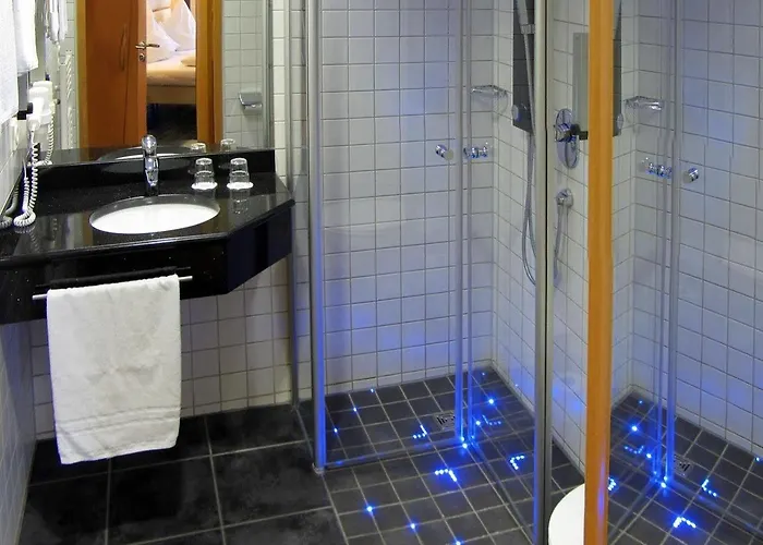 Plaza Stuttgart-ditzingen 迪琴根